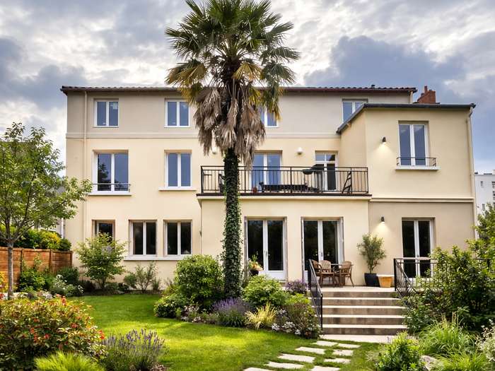 Façade du Splendide à Tours, opération Blocshare financée